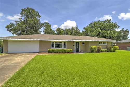 207 Sheridan St, Lake Charles, LA, 70605-5615 | Card Image