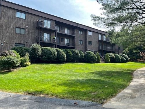 apt-10-8 Ledgewood Way, Peabody, MA, 01960-1372 | Card Image