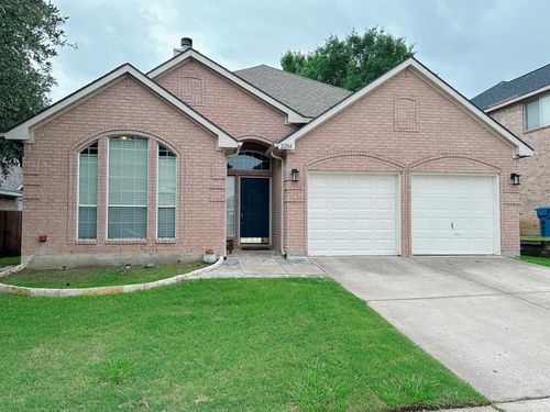 2204 Starleaf Pl, Flower Mound, TX, 75022-4909 | Card Image
