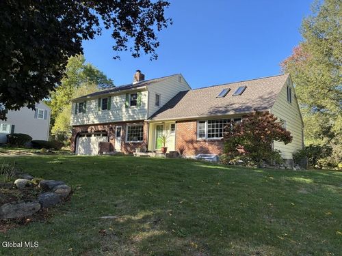 2135 Morrow Ave, Niskayuna, NY, 12309-2332 | Card Image