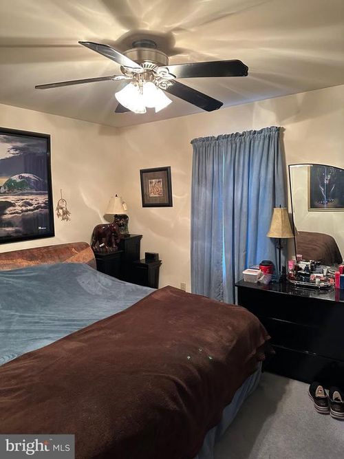 13319 W Catharpin Rd, Spotsylvania, VA, 22551-5341 | Card Image