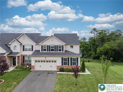 3892 Mink Rd, Emmaus, PA, 18049-5264 | Card Image
