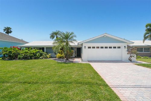 11900 7th St E, TREASURE ISLAND, FL, 33706-1008 | Card Image