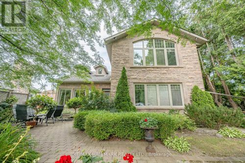 361 Lake Dr N, Keswick, ON, L4P3C8 | Card Image