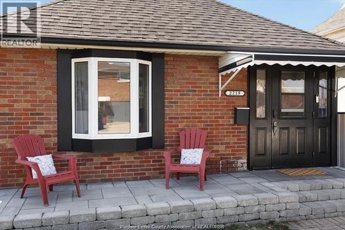 2219 Marentette Ave, Windsor, ON, N8X4E8 | Card Image