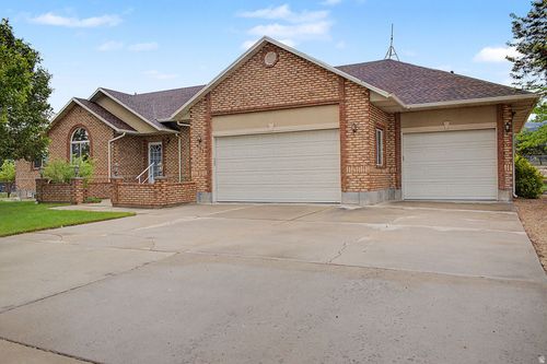 805 S 300 E, Ephraim, UT, 84627-1610 | Card Image