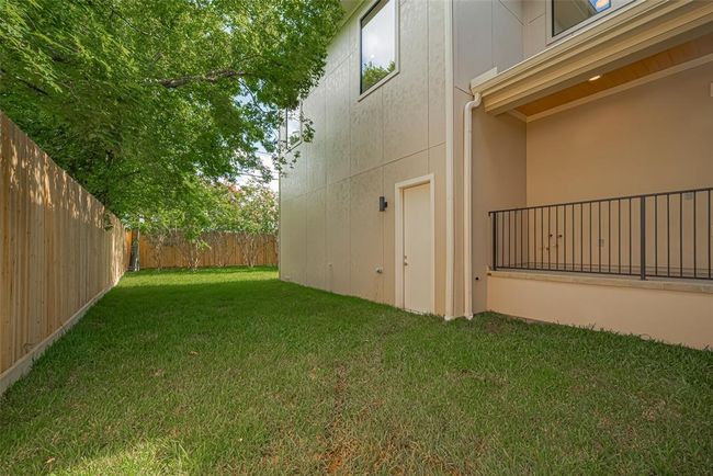 5200 Beech St, House other with 5 bedrooms, 7 bathrooms and 2 parking in Bellaire TX | Image 48