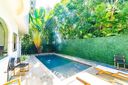2752 Brickell Ct, Miami, FL, 33129-2811 | Card Image