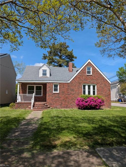 2630 Woodland Ave, Norfolk, VA, 23504-3736 | Card Image