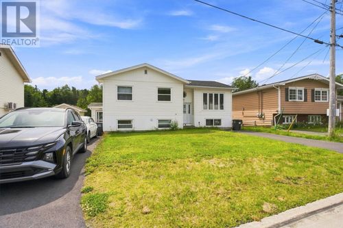 12 Thorburn Pl, Home with 5 bedrooms, 2 bathrooms and null parking in Clarenville NL | Card Image