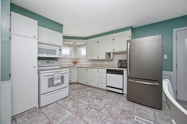 2 Philip St, House other with 4 bedrooms, 2 bathrooms and 4 parking in Smiths Falls ON | Image 15