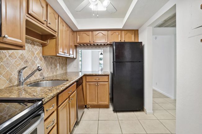 APT-367 - 4500 N Federal Hwy, Condo with 2 bedrooms, 2 bathrooms and null parking in Lighthouse Point FL | Image 18