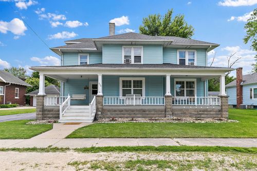 220 N Elm St, Leland, IL, 60531-3104 | Card Image