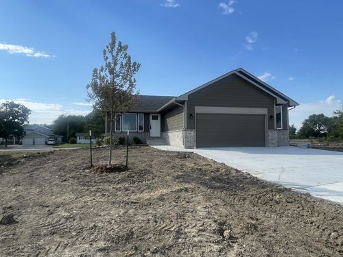 1631 N Magnolia Ct, Andover, KS, 67002-9032 | Card Image
