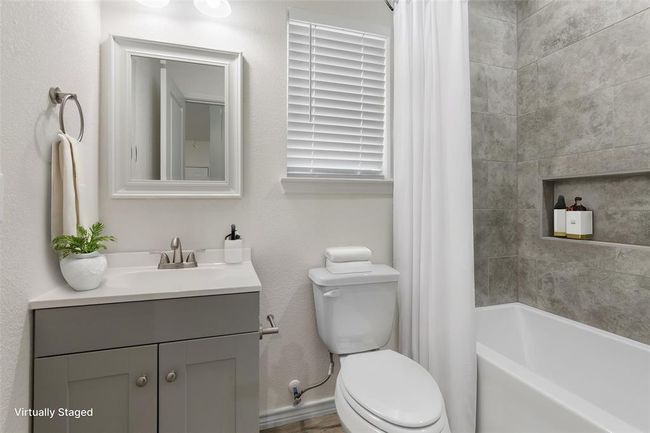 622 Luke St, House other with 3 bedrooms, 3 bathrooms and null parking in Dayton TX | Image 9