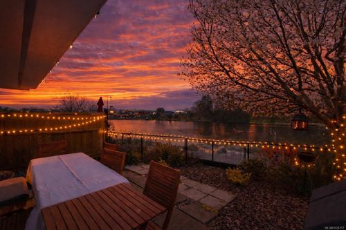 17-785 Central Spur Rd, Victoria, BC, V9A7S1 | Card Image