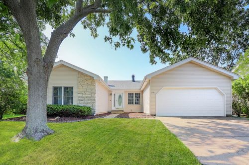 146 Cheyenne Ct, Bolingbrook, IL, 60440-2638 | Card Image