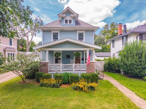 301 Vale St, Bloomington, IL, 61701-5658 | Card Image