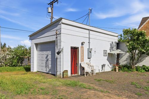 321 S Crosby St, Tekoa, WA, 99033-5110 | Card Image