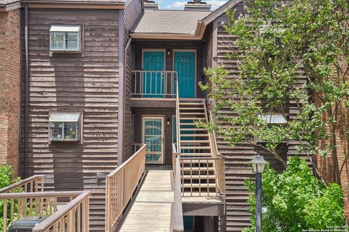 apt-212-4212 Medical Dr, San Antonio, TX, 78229-5610 | Card Image