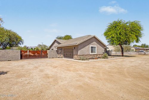 7320 N 173rd Ave, Waddell, AZ, 85355-9433 | Card Image