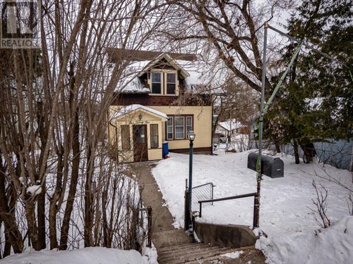 125 Fourth St N, Kenora, ON, P9N2M6 | Card Image