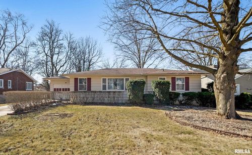 1033 E Boston Ave, Monmouth, IL, 61462-1443 | Card Image