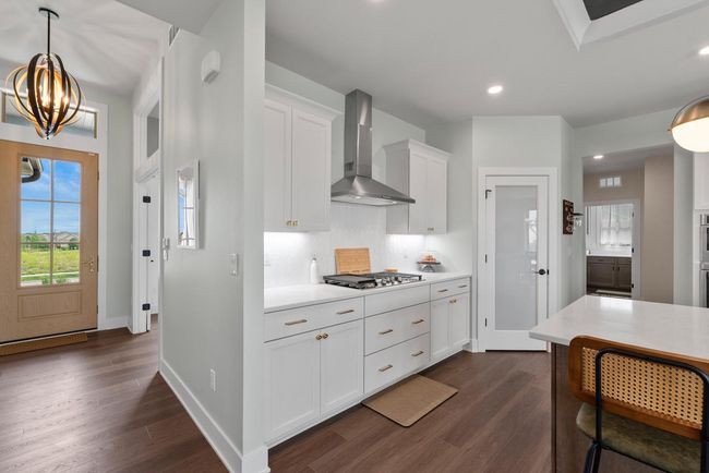 N55W19373 Red Crown Lane, House other with 4 bedrooms, 3 bathrooms and null parking in Menomonee Falls WI | Image 5