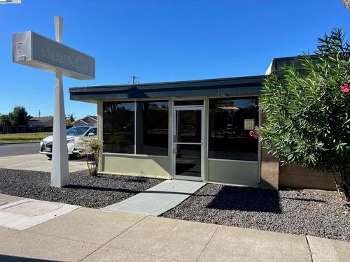 6657 Thurston Cmn, Fremont, CA, 94538 | Card Image