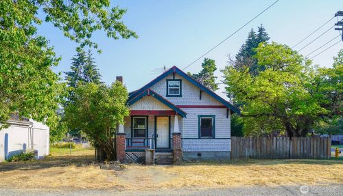 724 134th St S, Tacoma, WA, 98444-3530 | Card Image