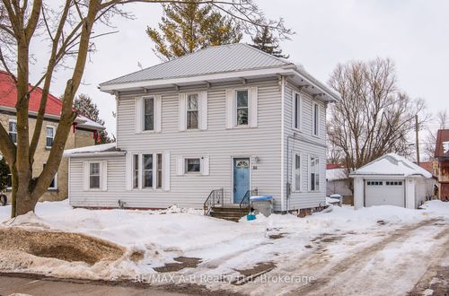 86 King St, Hensall, ON, N0M1X0 | Card Image