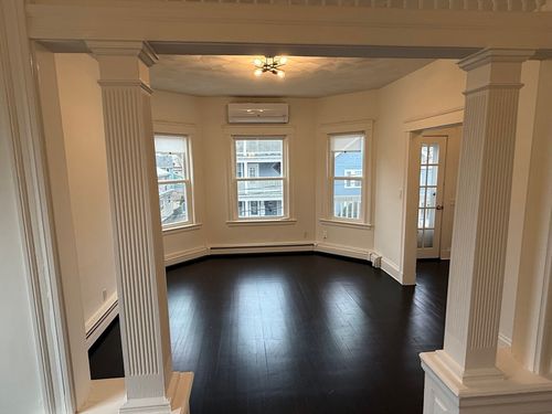 apt-2-17 Wyvern St, Boston, MA, 02131-2260 | Card Image