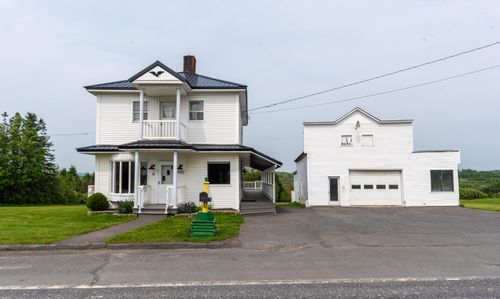 982 Main Street, Grand Isle, ME, 04746 | Card Image