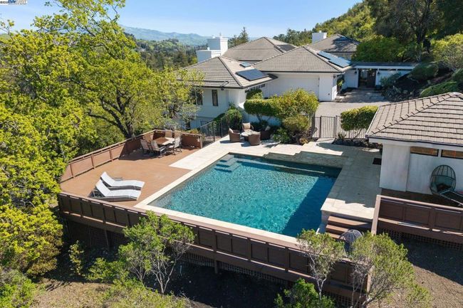 11 Leslyn Ln, House other with 5 bedrooms, 6 bathrooms and 2 parking in Lafayette CA | Image 52