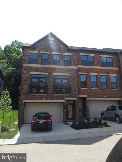 3062 Wild Blue Indigo Ct, FAIRFAX, VA, 22031-1858 | Card Image