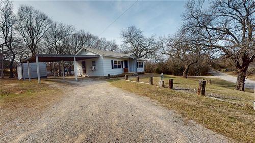 517 E Vinita Avenue, Sulphur, OK, 73086 | Card Image