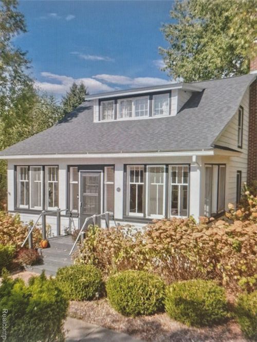 153 1st St, Metamora, MI, 48455-9302 | Card Image