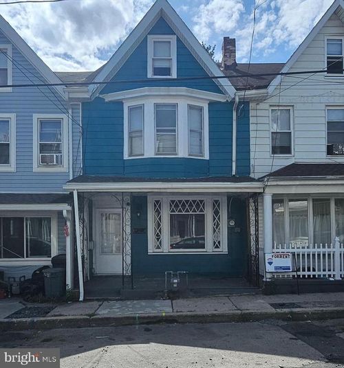 613 W Race St, POTTSVILLE, PA, 17901-2453 | Card Image