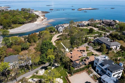 1-19 Hobart Ln, Cohasset, MA, 02025-1423 | Card Image