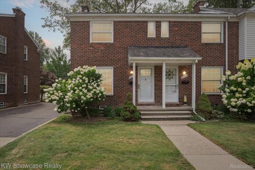 23112 Marter Rd, Saint Clair Shores, MI, 48080-2727 | Card Image