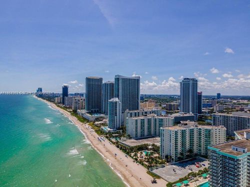 12m-3801 S Ocean Dr, Hollywood, FL, 33019-2979 | Card Image
