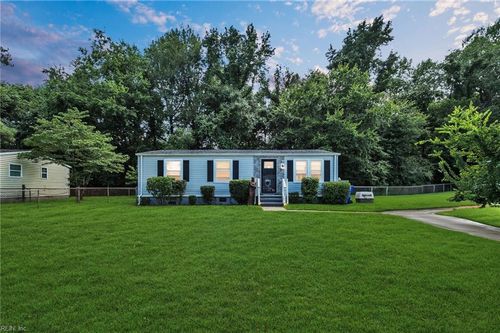 613 Chisholm Ln, Suffolk, VA, 23434-2811 | Card Image