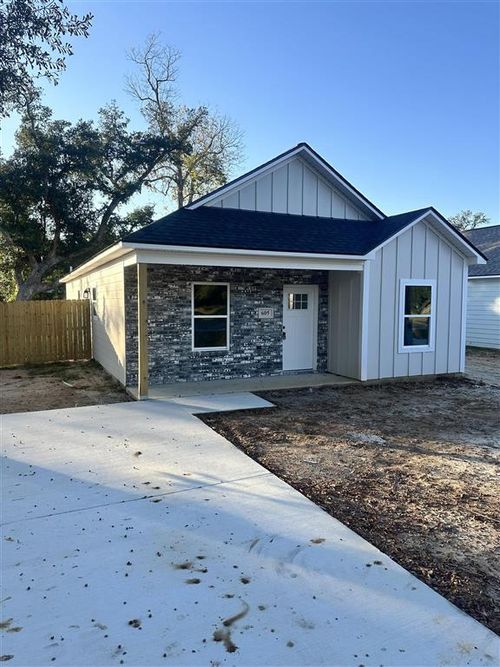 605 Lewis St, Sulphur, LA, 70663-2345 | Card Image