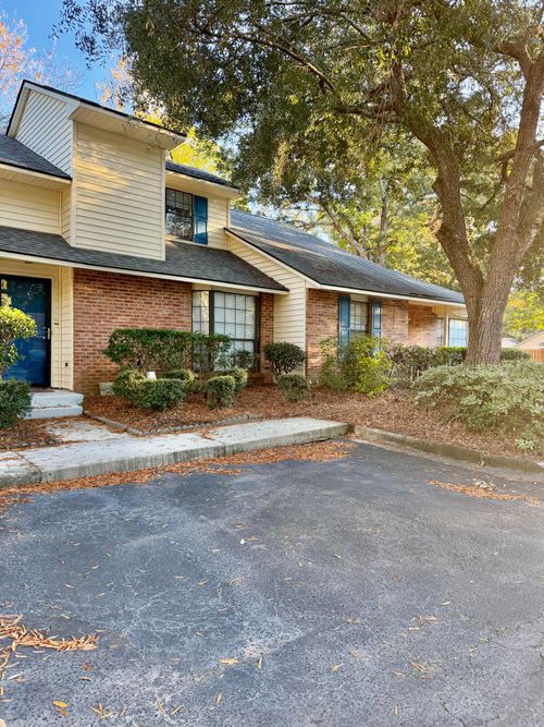 76 Indigo Ln, Goose Creek, SC, 29445-5427 | Card Image