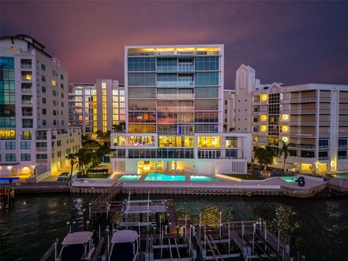 300-280 Golden Gate Pt, Sarasota, FL, 34236-6669 | Card Image