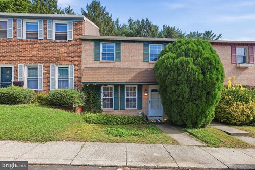 17 Constitution Ave, DOYLESTOWN, PA, 18901-2222 | Card Image
