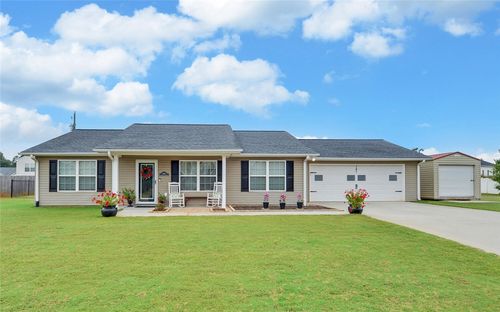 222 Charity Dr, Lavonia, GA, 30553-3605 | Card Image