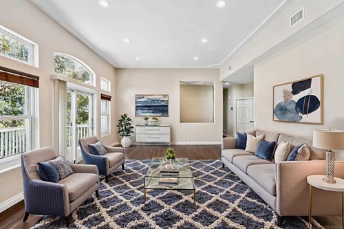 401 S Vine St, Escondido, CA, 92025-3825 | Card Image