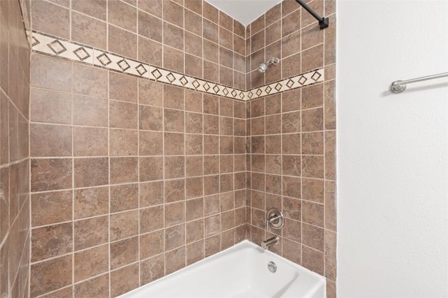 APT-108 - 1301 W Ben White Blvd, Condo with 2 bedrooms, 1 bathrooms and 1 parking in Austin TX | Image 11