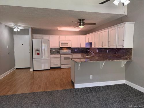 9b-785 S Alton Way, Denver, CO, 80247-1863 | Card Image